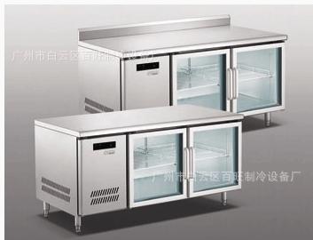 百旺制冷 打造專業酒店廚房保鮮方案——雙玻璃門帶背工作臺冷藏柜詳解